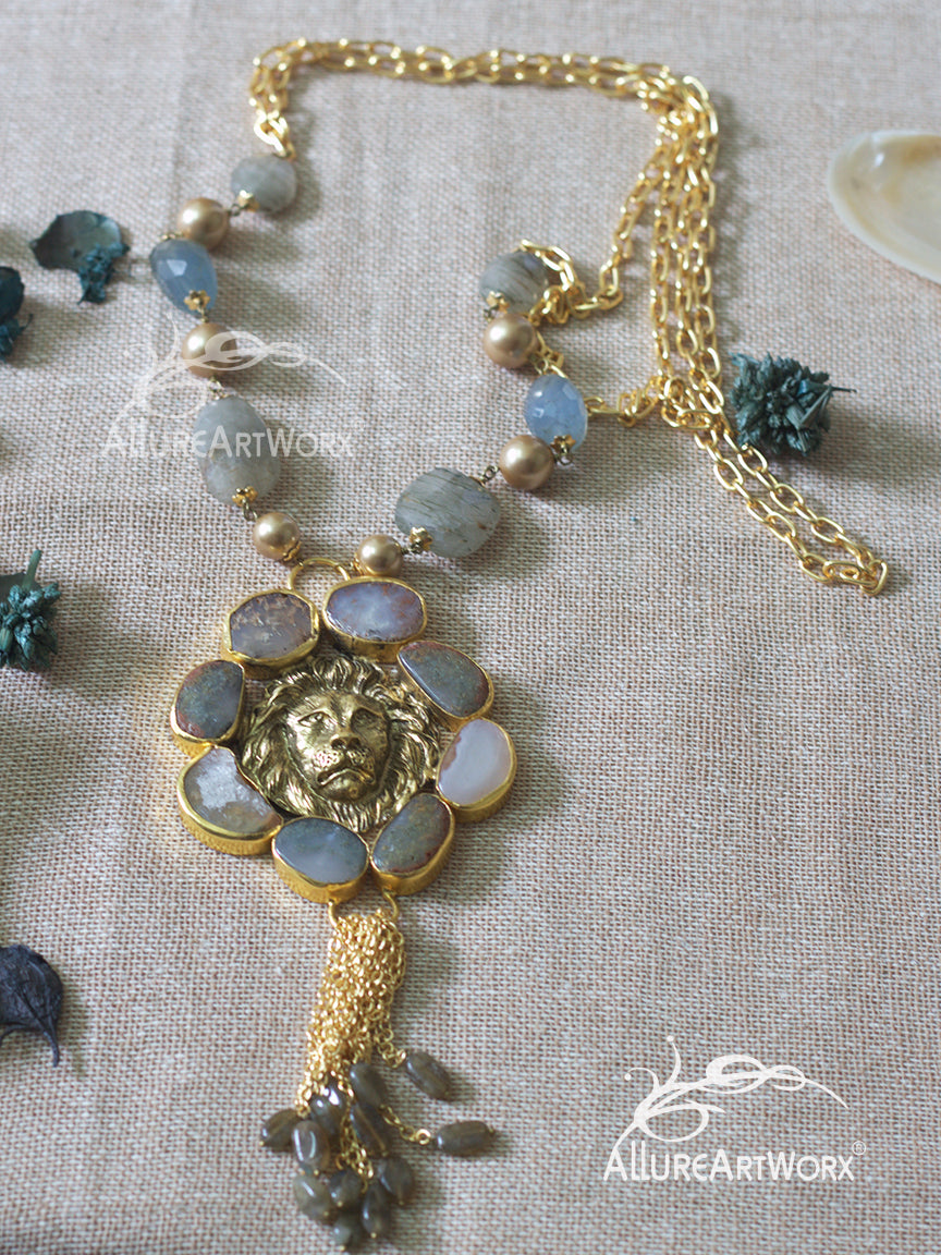 Trendy Neckpiece